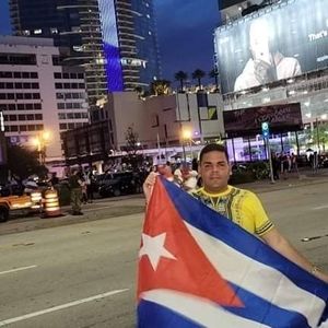 Meet your Posher, Rayco